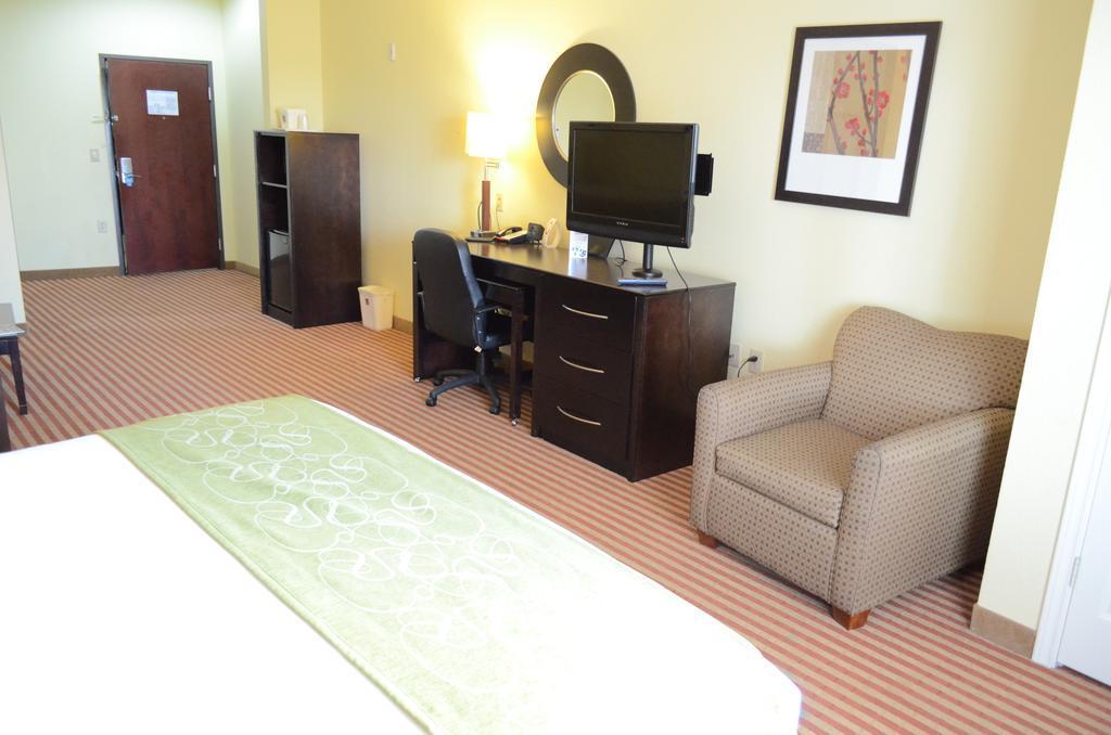 Days & By Wyndham Houston / West Energy Corridor 3*