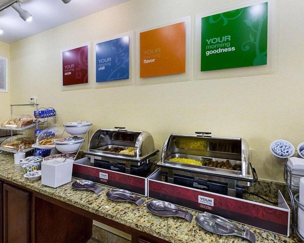 Hotel Days & By Wyndham Houston / West Energy Corridor 3*