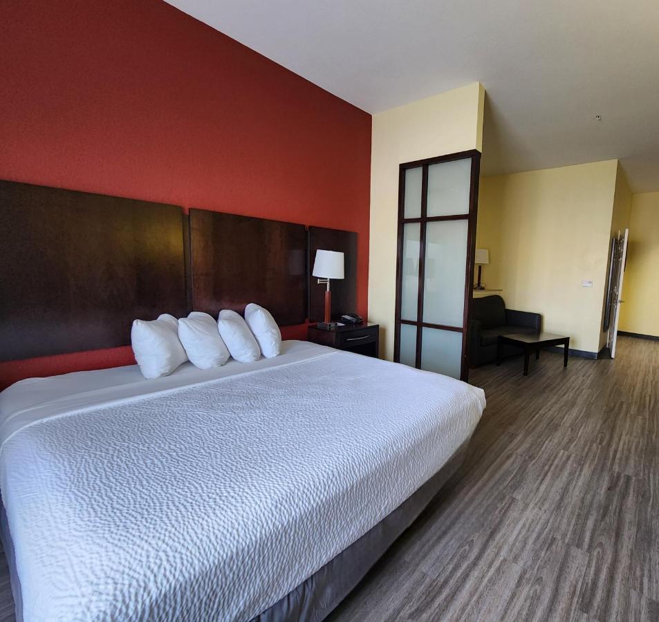 Hotel Days & By Wyndham Houston / West Energy Corridor Mission Bend