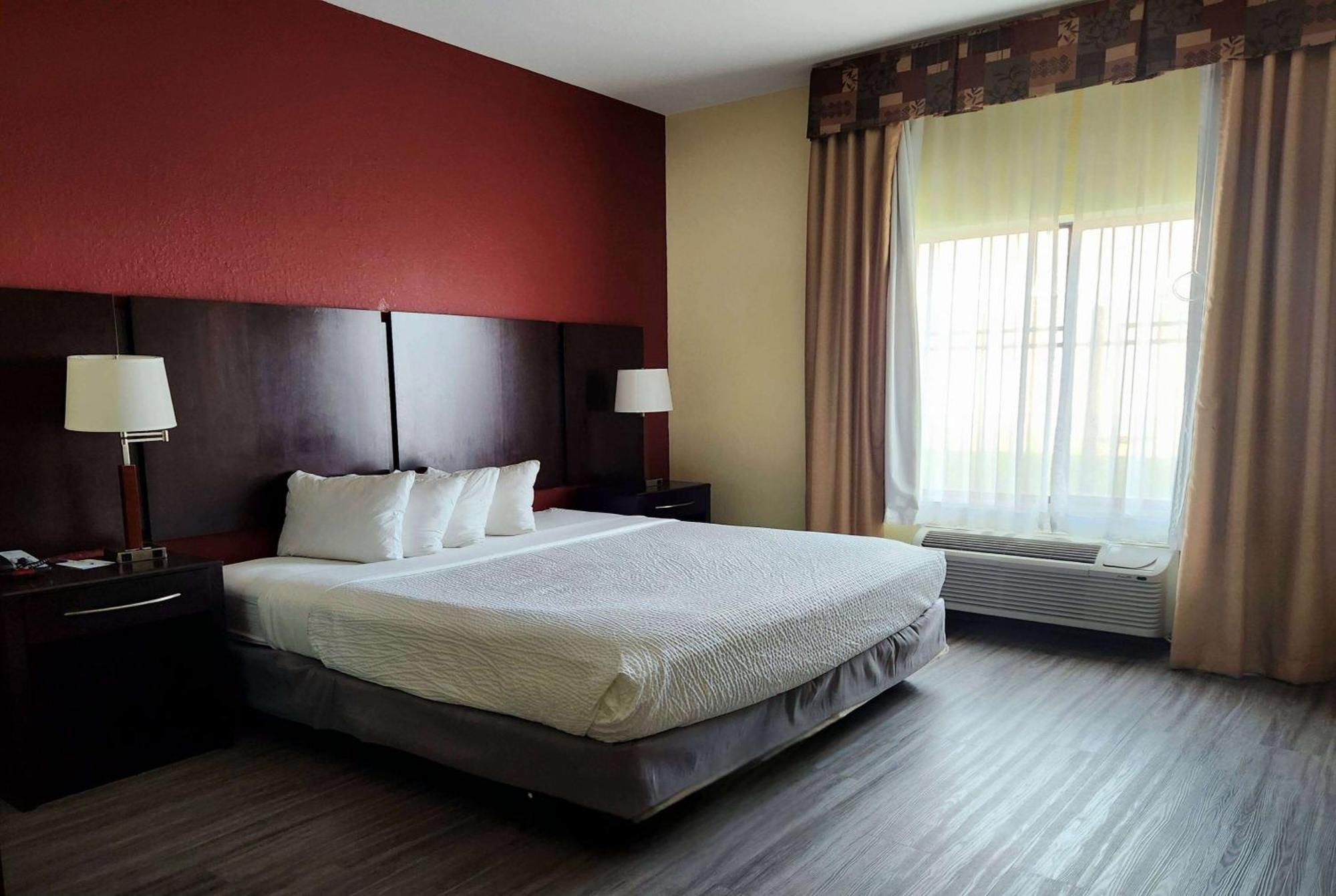 Hotel Days & By Wyndham Houston / West Energy Corridor Mission Bend