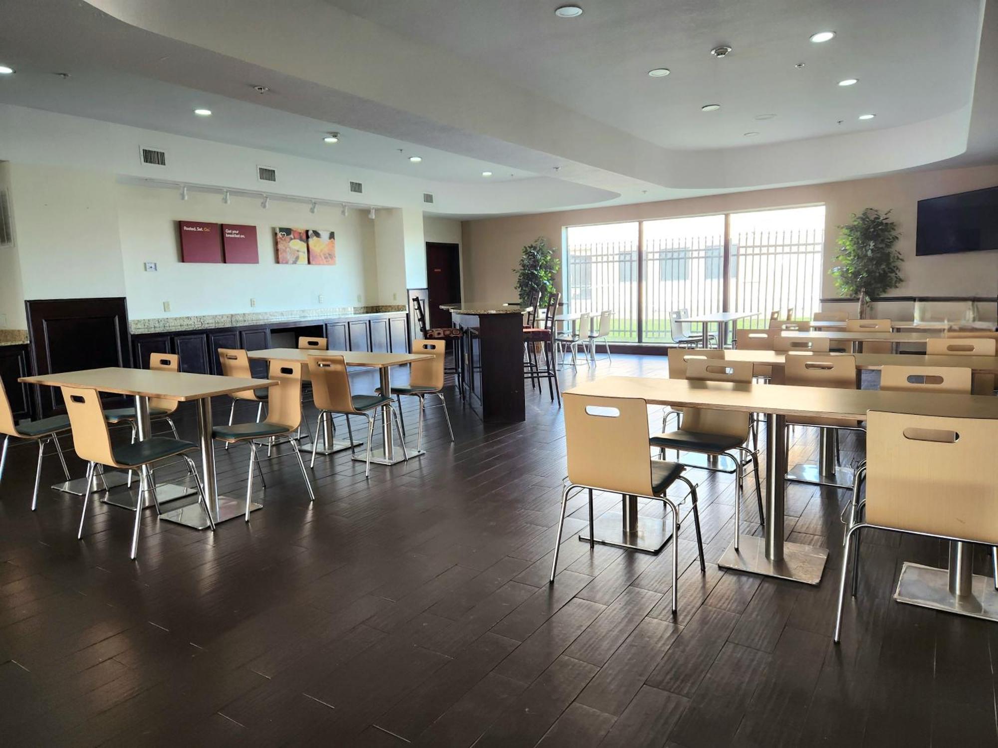 Hotel Days & By Wyndham Houston / West Energy Corridor Mission Bend