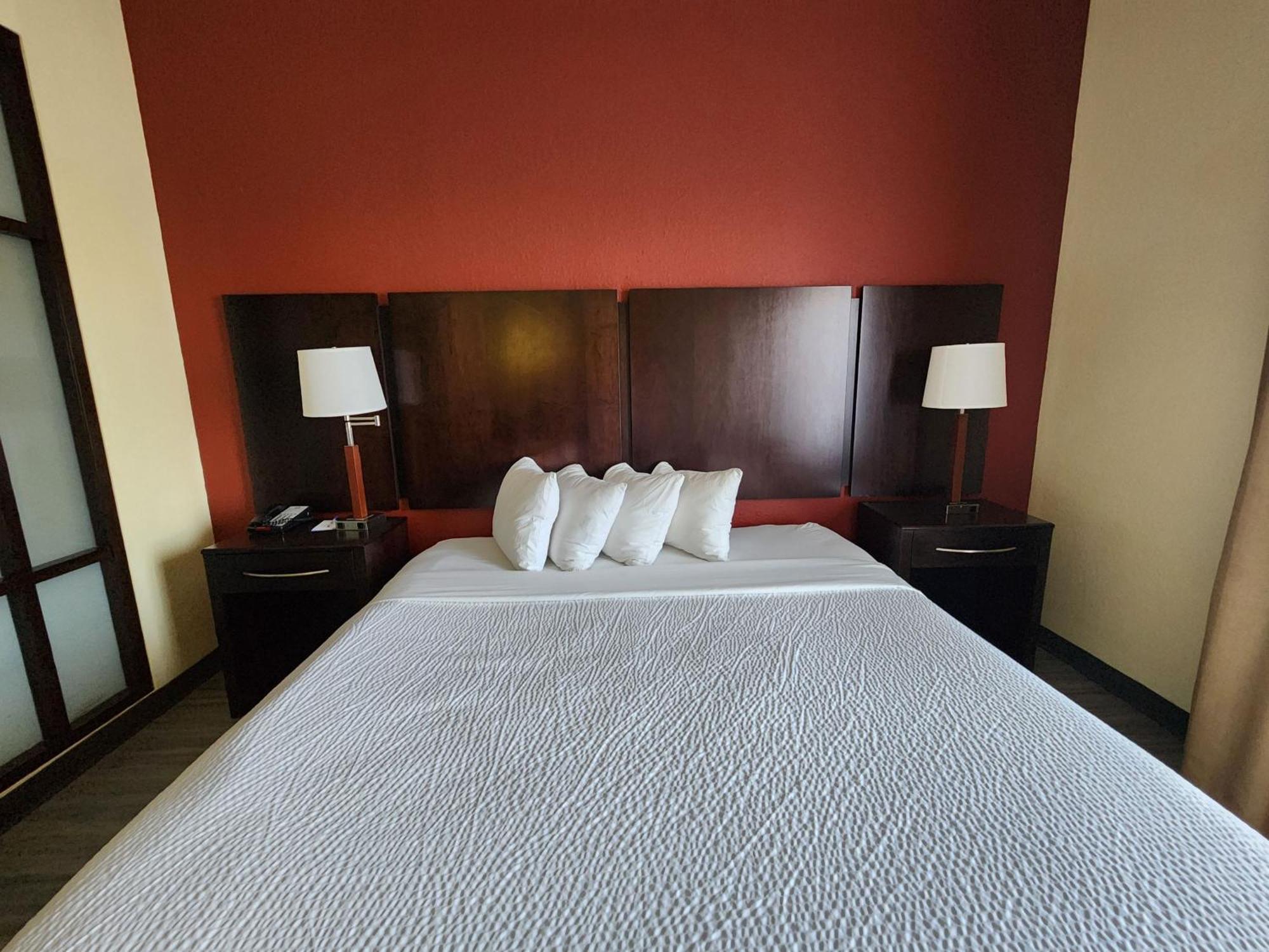 Days & By Wyndham Houston / West Energy Corridor 3*